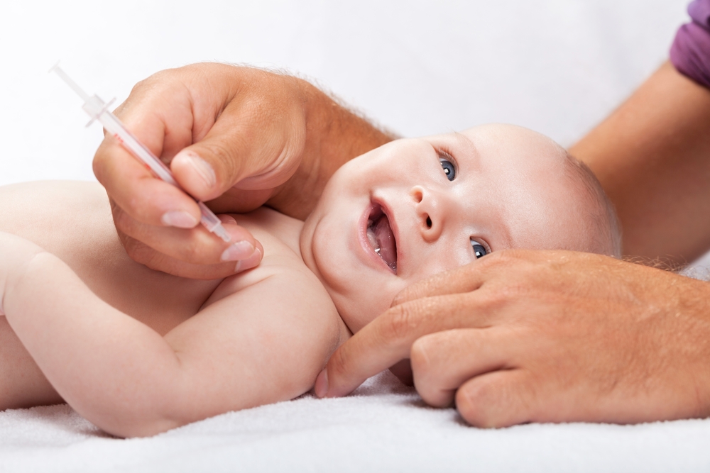 ¿Qué vacunas aplicar a un recién nacido?