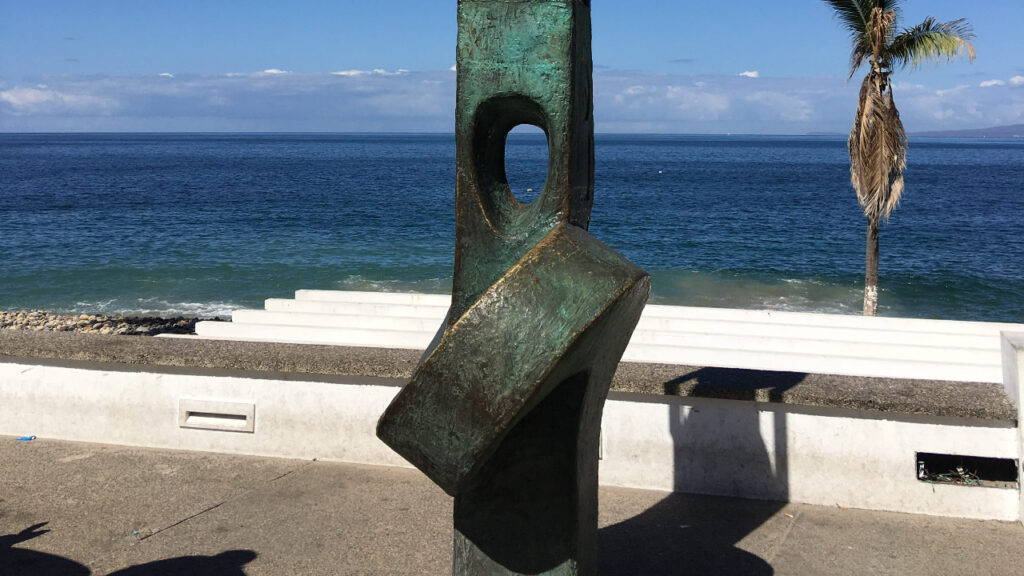 Escultura de Puerto Vallarta en Semana Santa 2022